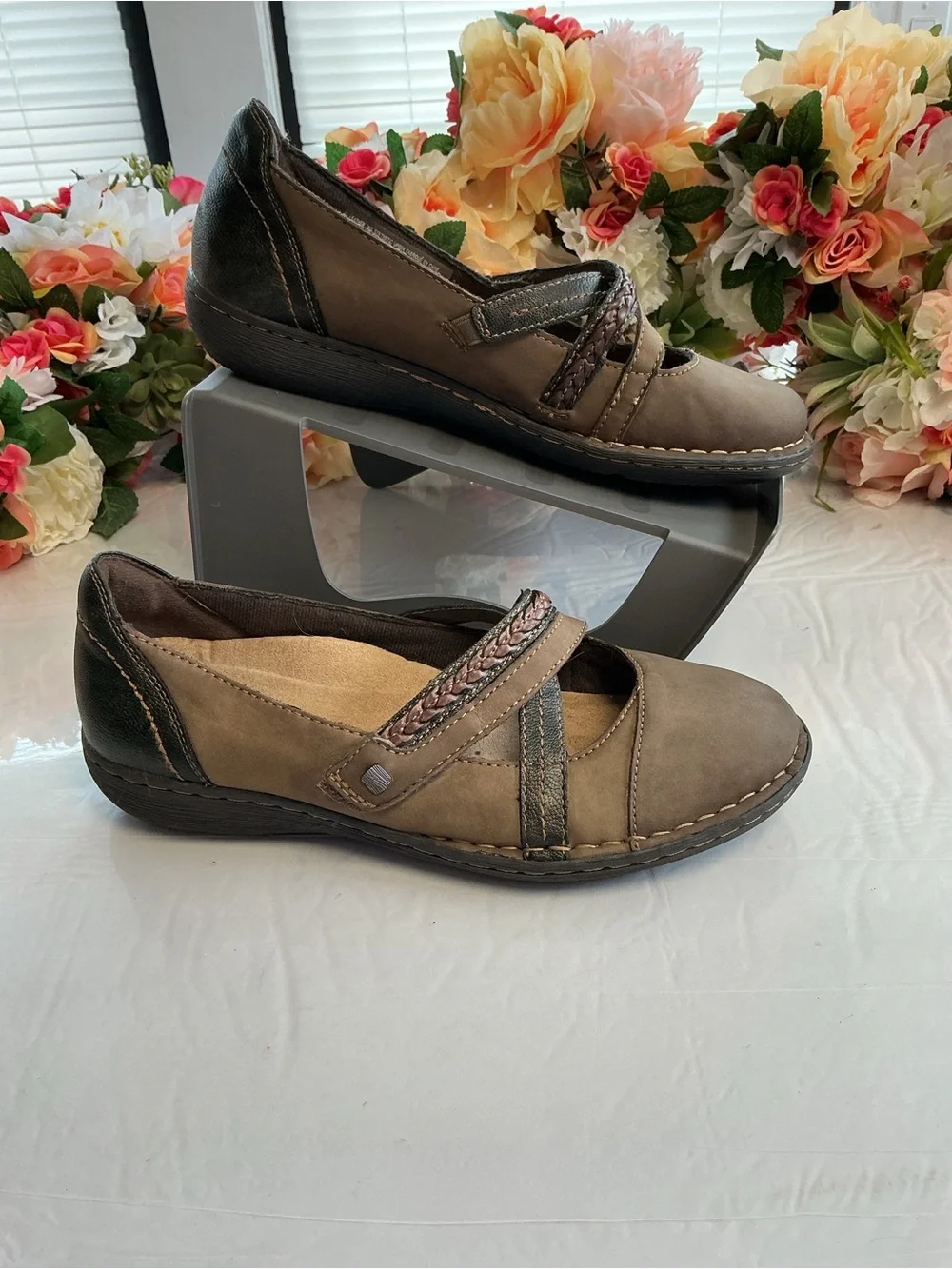 Earth Origins Tamara Toriana Stone Brown Mary Jane Comfort Flats Size 9M